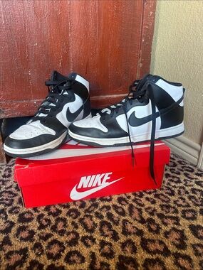 Nike Dunk High Panda Men’s Black and White High-Top Sneakers